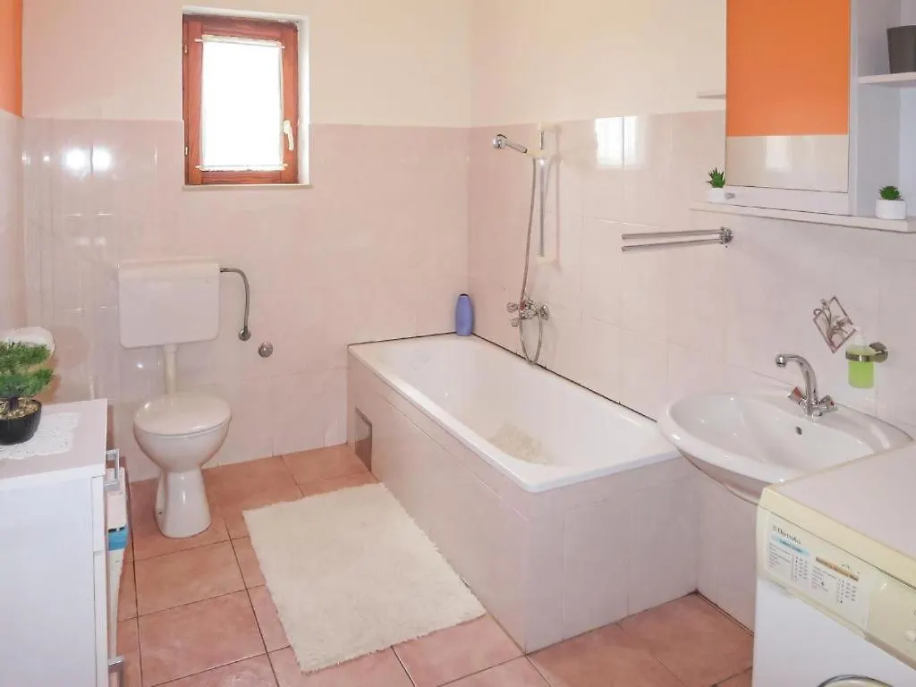 Holiday Home - Lucija Maslenica