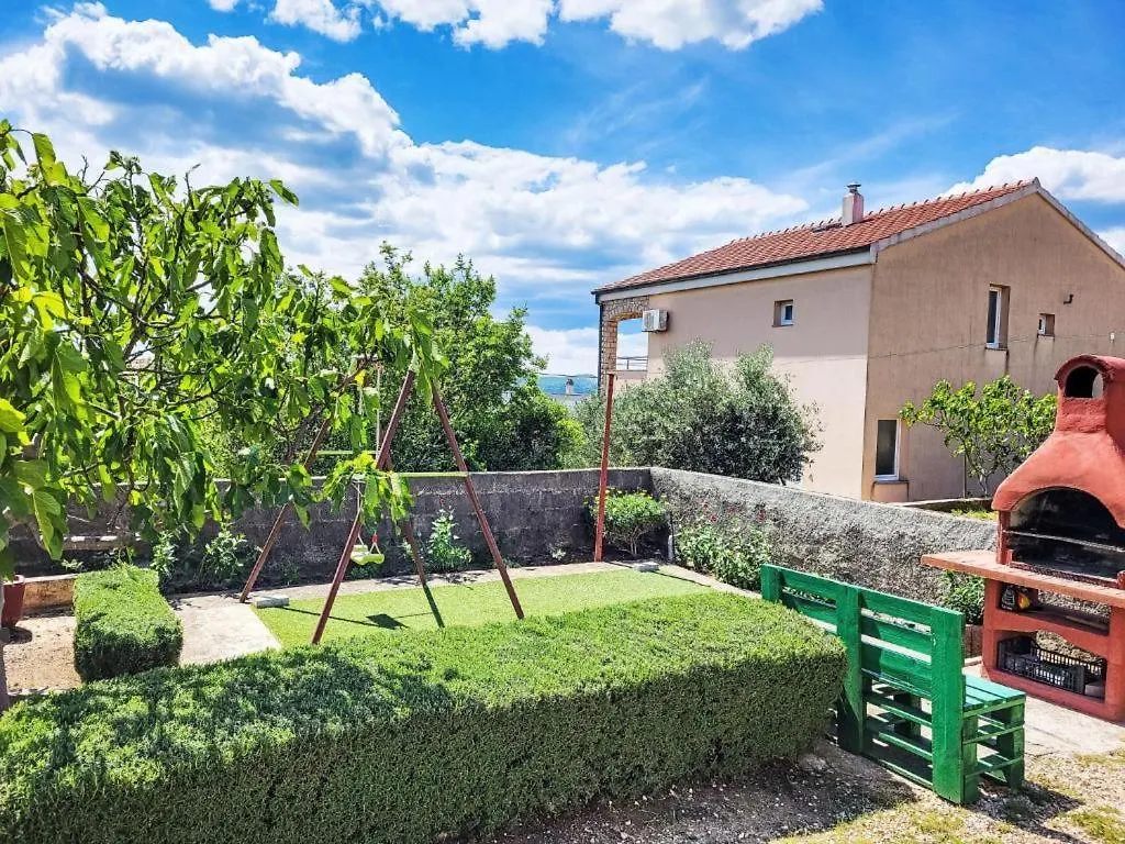 Holiday Home - Lucija Maslenica